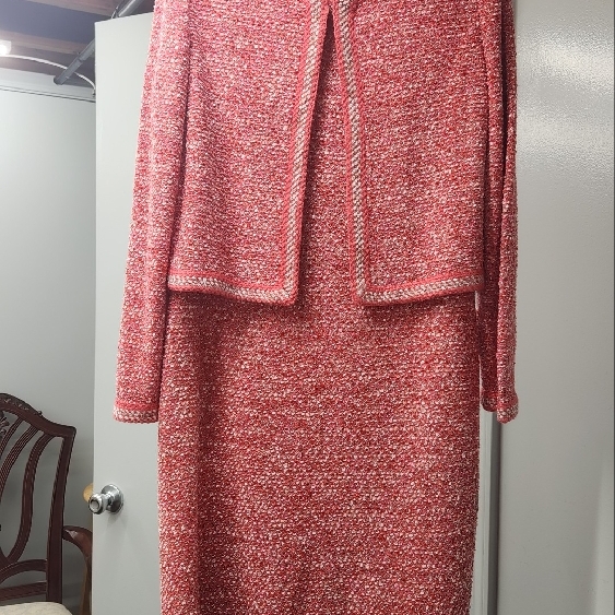 Red Knee-Length Pencil Skirt Set